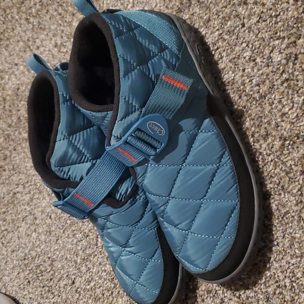 Chacos ramble puff boot